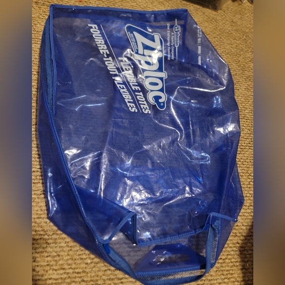 Ziploc Flexible Totes Jumbo Bag - Picture 1 of 10